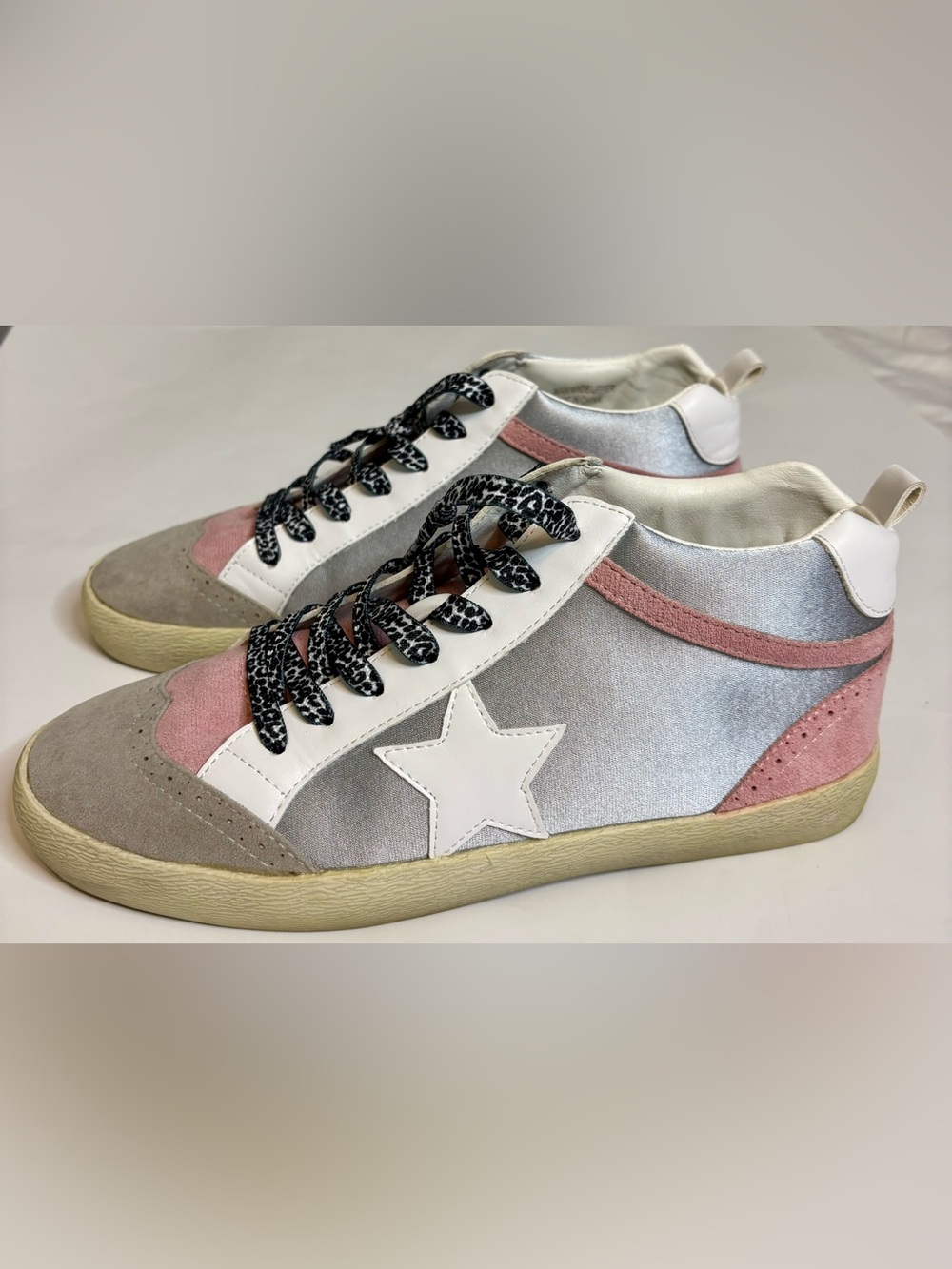 Mi,iM Women's Pink, Gray Silver & White Suede-Trim Star Fashion Sneakers
